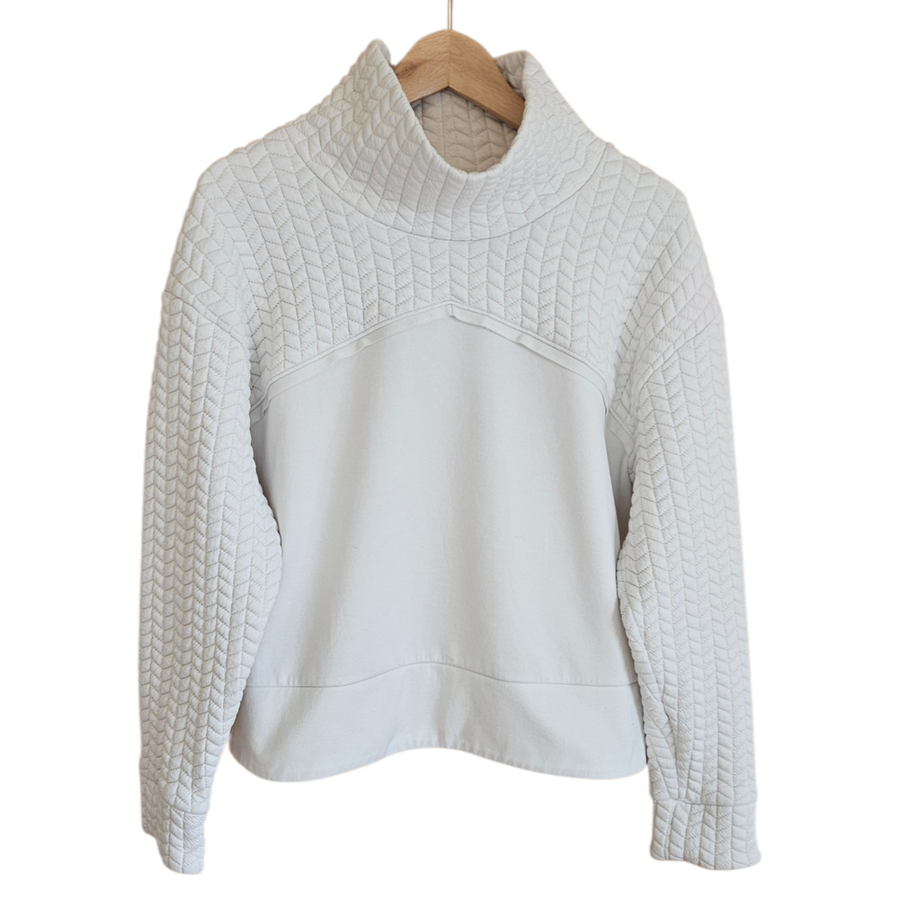 New Balance Women’s Quilted Pullover Sweatshirt Funnel Neck White Size Large